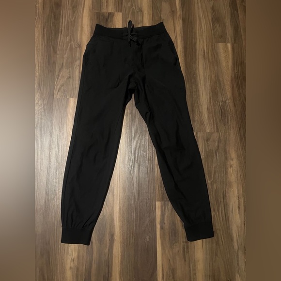 City Sweat Jogger Shorter Lululemon - Picture 5 of 9